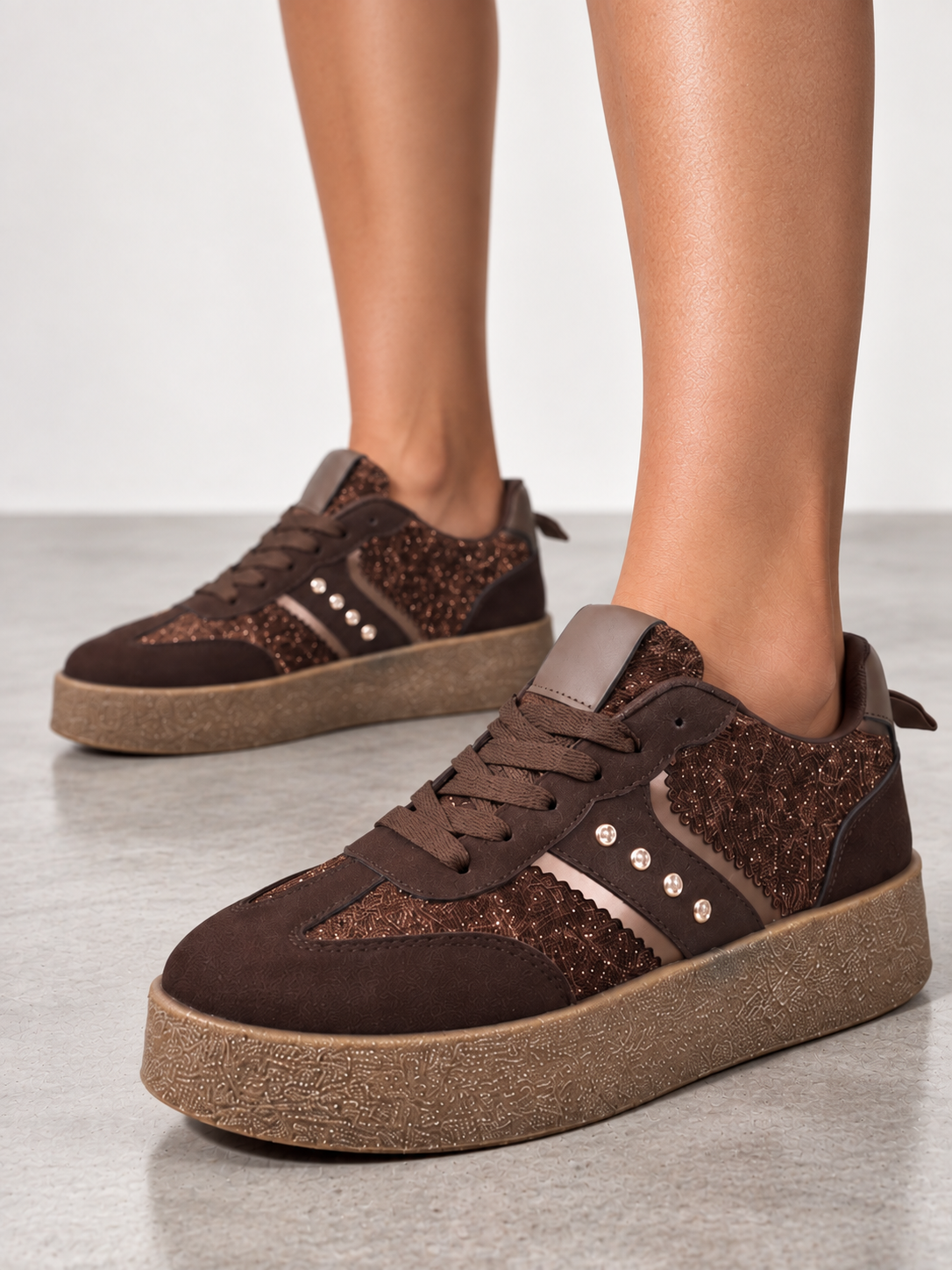 Sneakers marroni con inserto glitterato bronzo e fondo platform gum - foto 5