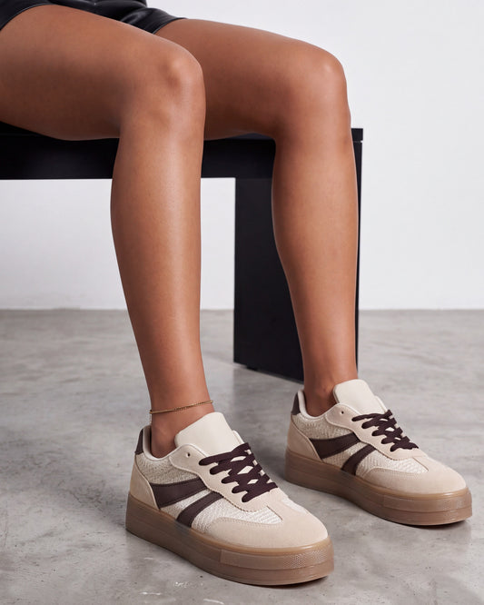 Sneakers donna beige con suola platform color cuoio e banda laterale marrone scuro