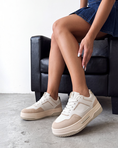 Sneakers donna beige bicolore con suola platform e dettaglio metallizzato dorato - foto 3